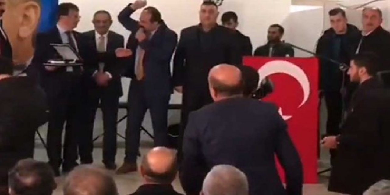 AKP il kongresinde büyük kavga! Birbirlerine girdiler...