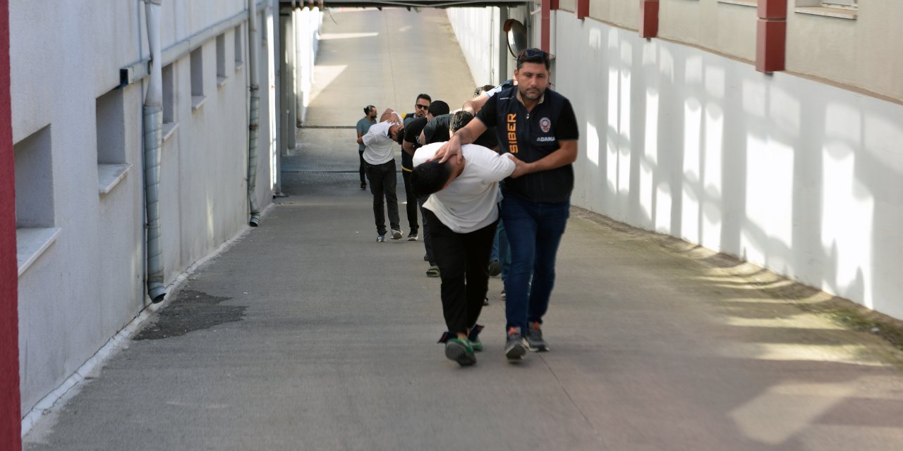 ‘Sazan sarmalı’ yöntemiyle 100 milyon lira dolandırdılar: Parayı kripto paraya çevirmişler