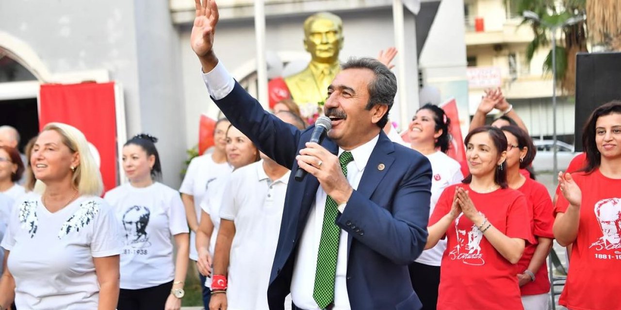 Çukurova Belediye Başkanı Soner Çetin: "Sonsuza dek Cumhuriyet"