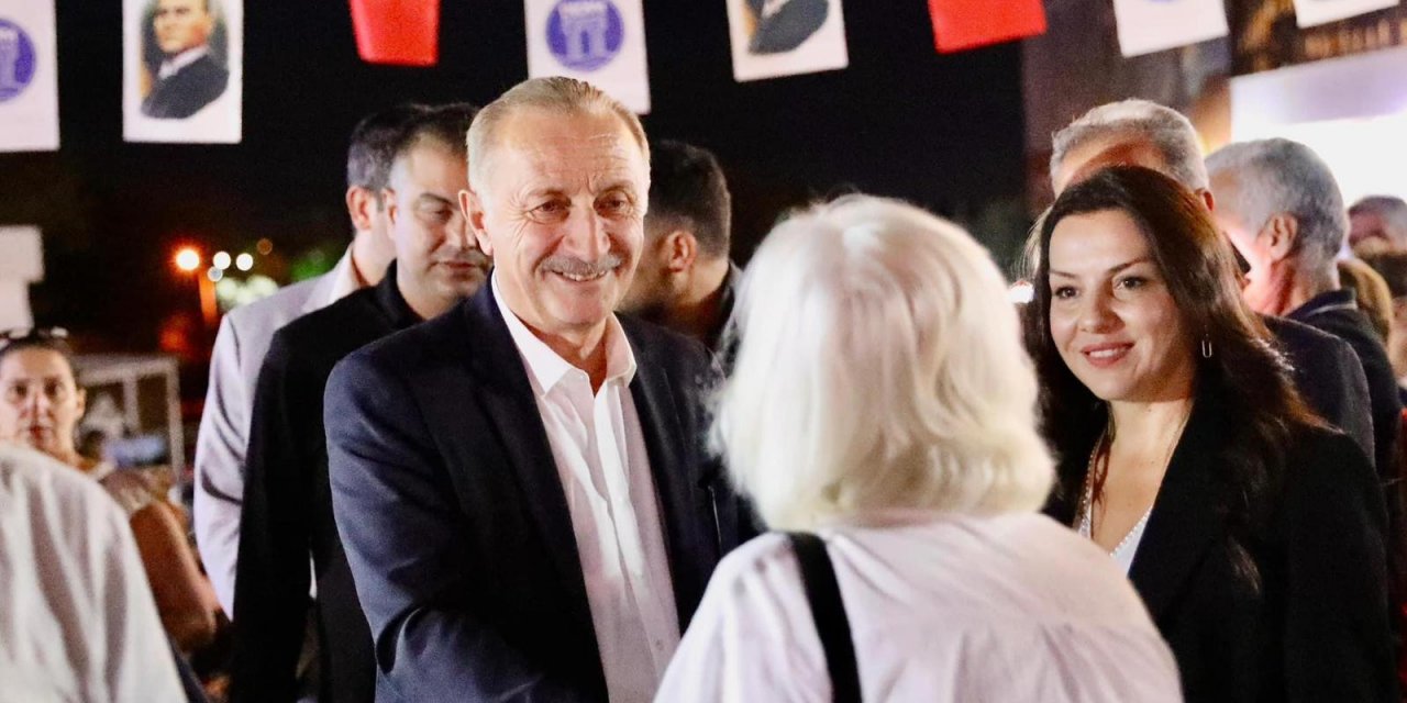 DİDİM’DE ATATÜRK’ÜN SEVDİĞİ ŞARKILAR VE VALS GÖSTERİSİ GERÇEKLEŞTİRİLDİ