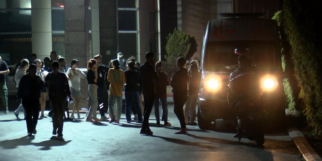 Yurtta kalan öğrenciler yedikleri yemekten zehirlendi