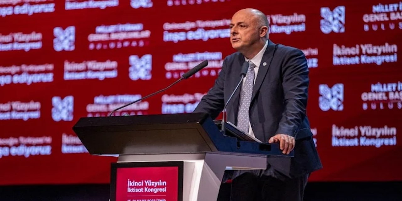 İYİ Partili Ümit Özlale Genel Başkan Yardımcılığı görevinden ayrıldı