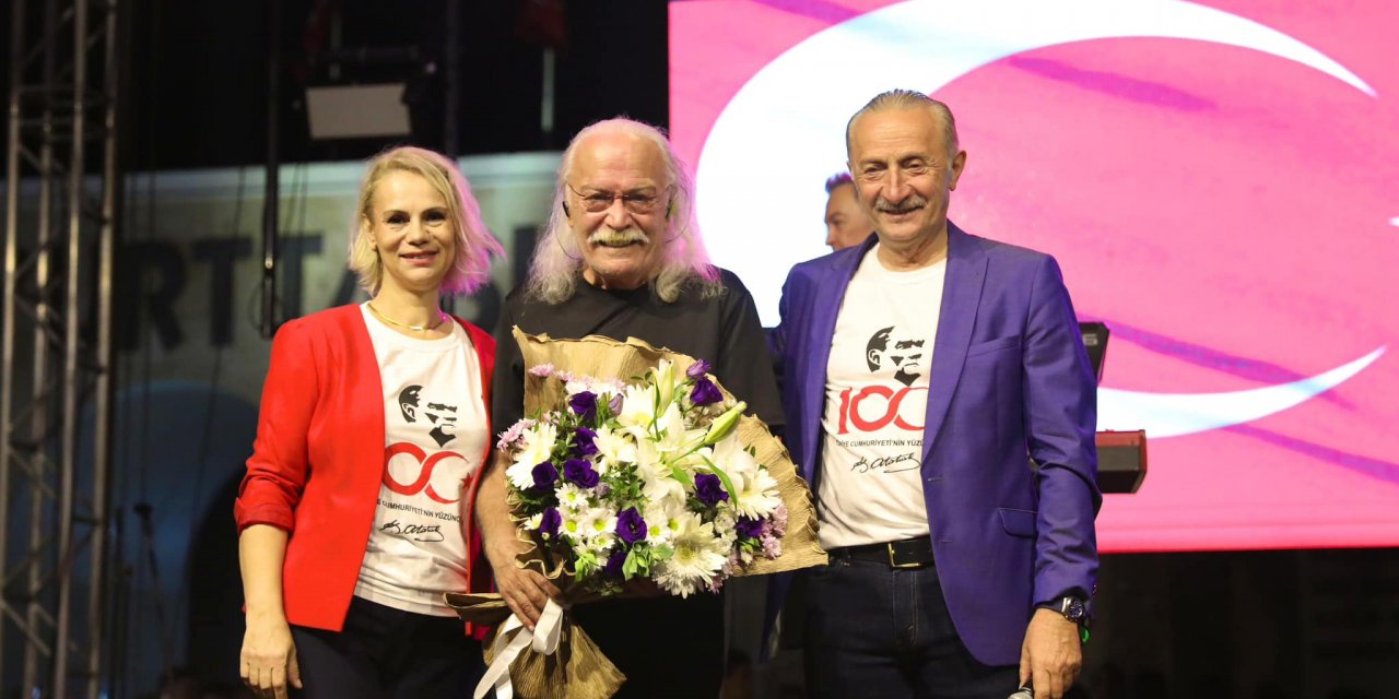 CUMHURİYETİMİZİN 100.YILI DİDİM’DE COŞKU İLE KUTLANDI