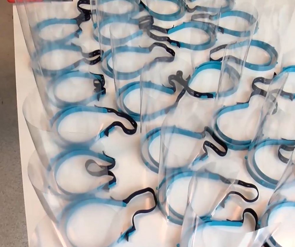 Japon uzmanlar açıkladı: Plastik siperlikler koronavirüse karşı etkisiz