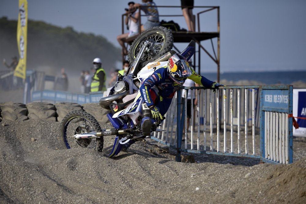 Sea to Sky’ın plaj etabını Billy Bolt kazandı