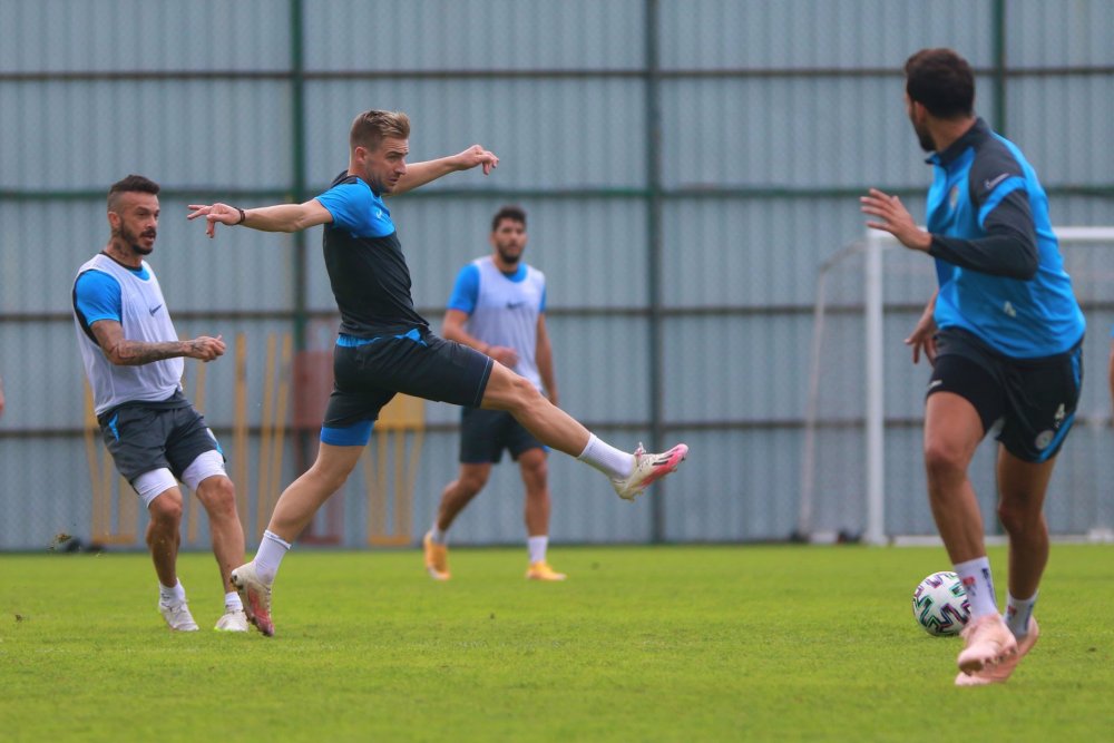 Stjepan Tomas: Bize acil 3 puan lazım