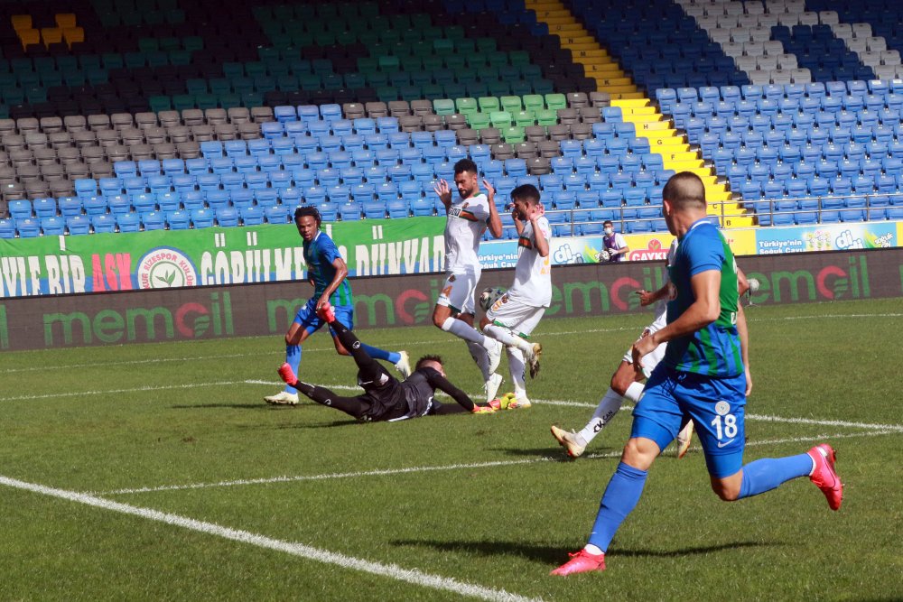Çaykur Rizespor - Aytemiz Alanyaspor: 1-1