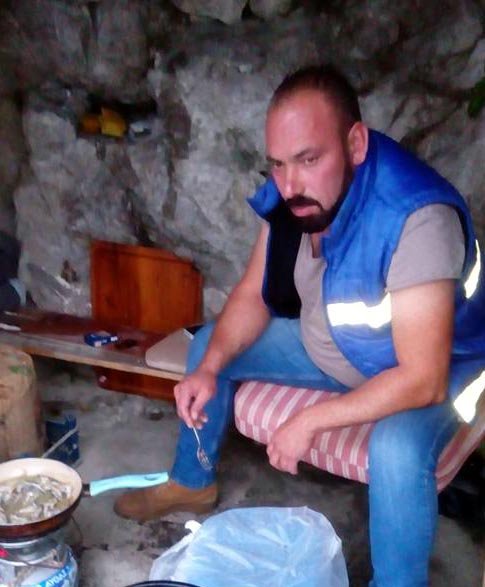 Balık avlarken kayalıklardan denize atlayan kişi, kayboldu