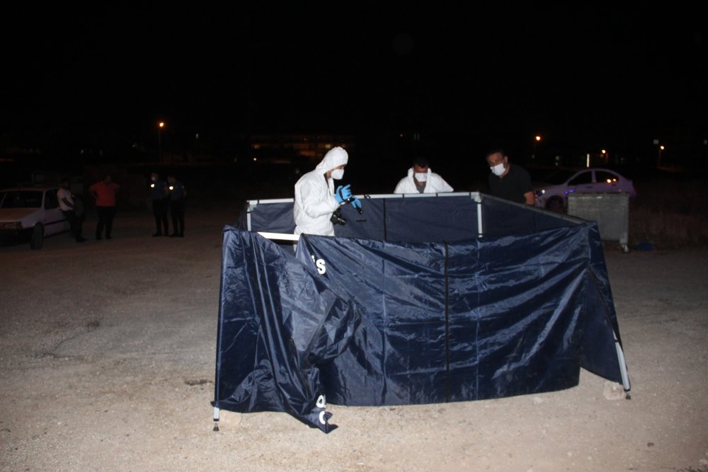 Genç kadın birlikte yaşadığı sevgilisini öldürdü