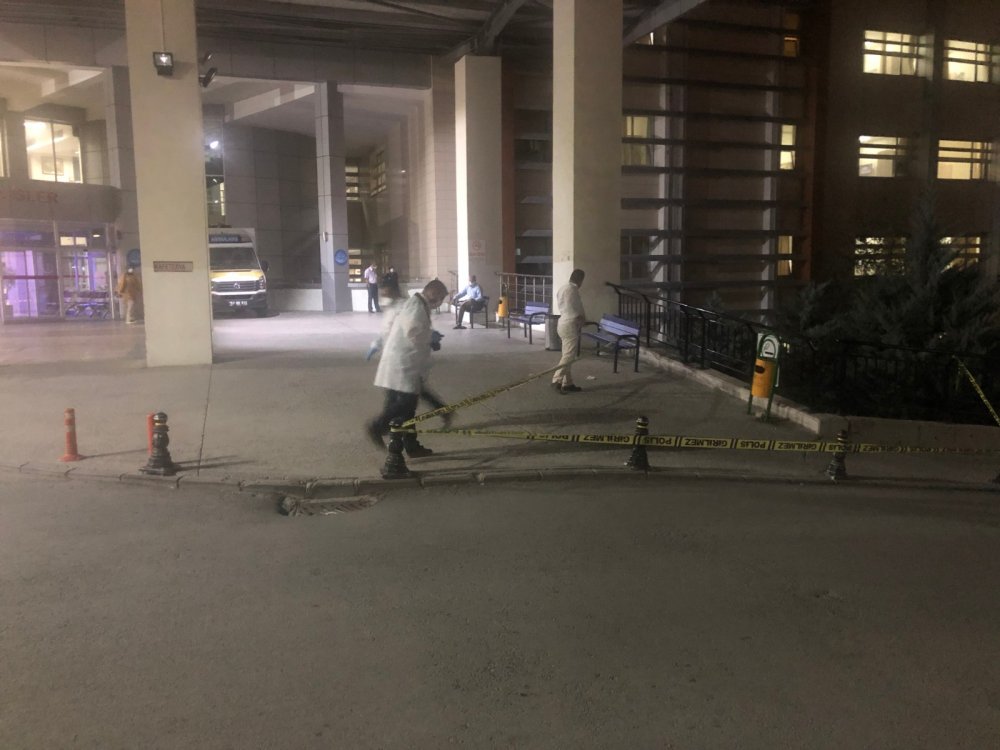 Hamile eşini darbeden kadın ile kocasını tabancayla yaraladı