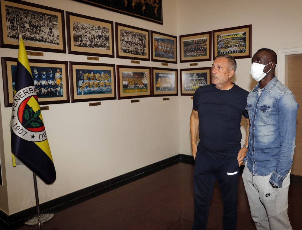 Fenerbahçe'de Cisse, ilk antrenmanına çıktı