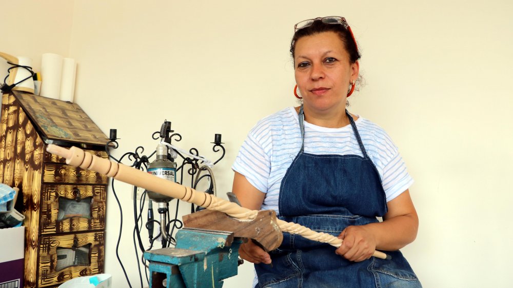 Devrek bastonu kadın eliyle daha güzel