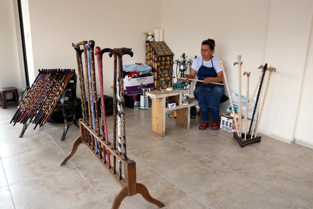 Devrek bastonu kadın eliyle daha güzel