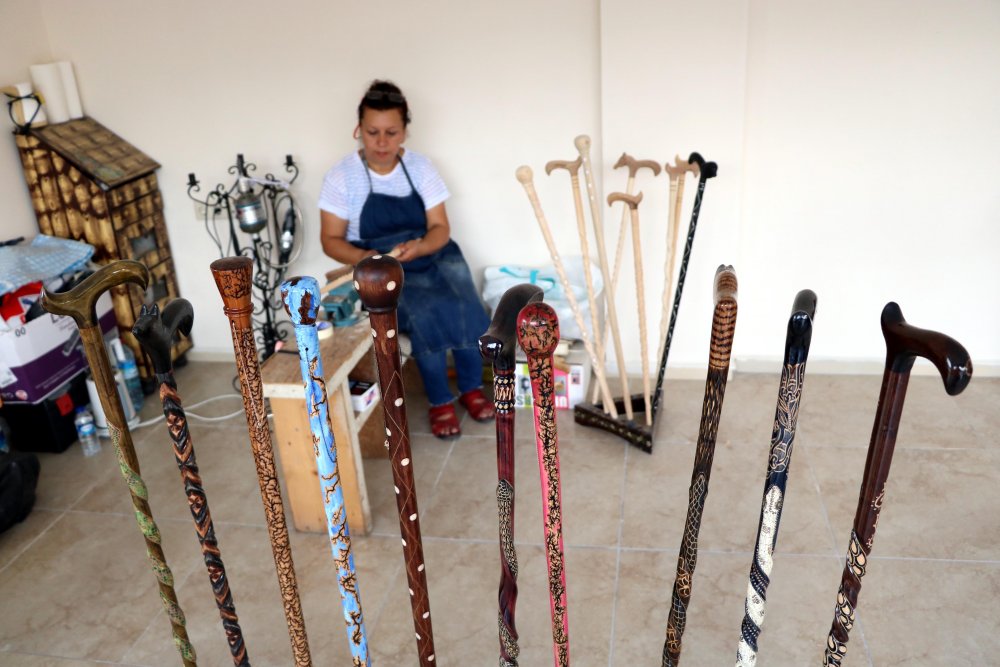 Devrek bastonu kadın eliyle daha güzel