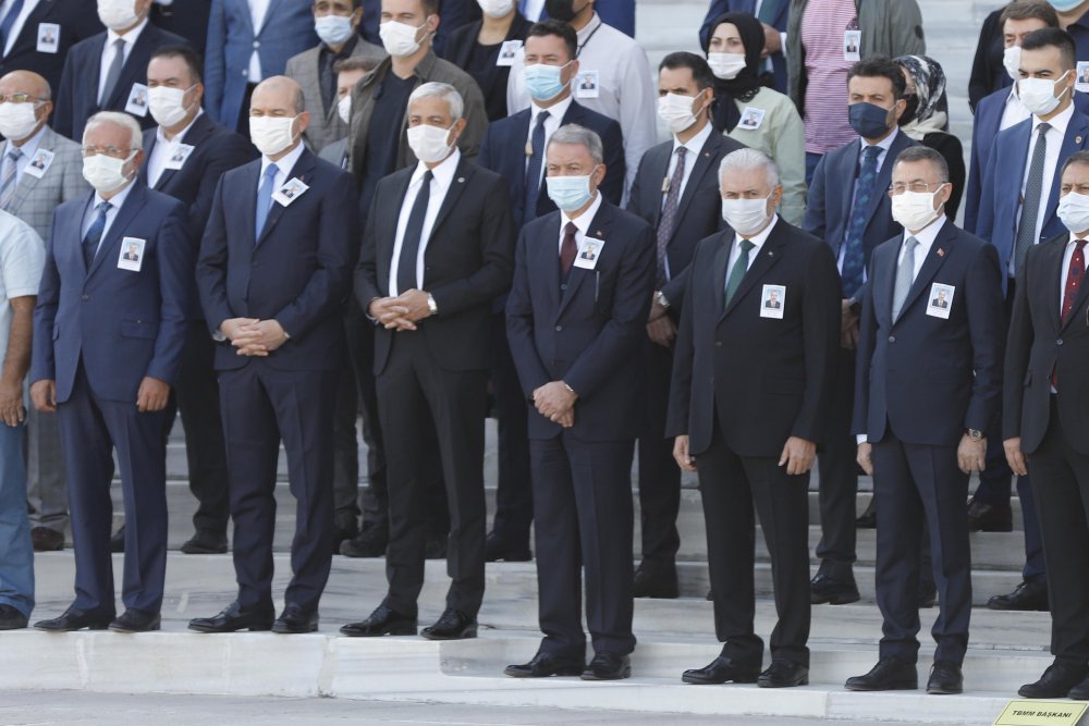 Eski Bakan Ergezen için TBMM'de tören