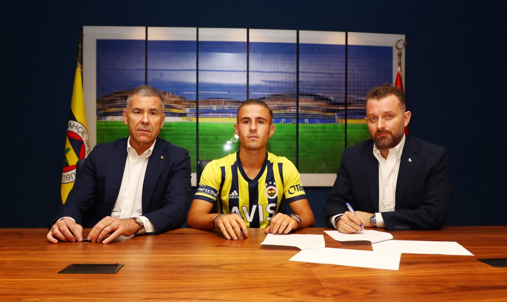 Fenerbahçe, Dimitris Pelkas ile 3+1 yıllık imzaladı