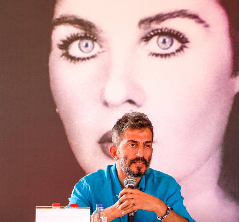 Yönetmen Taşdiken: Çevrim içi festivallerin festival olduğunu düşünmüyorum