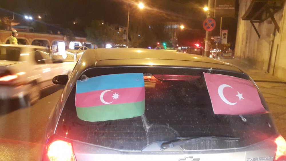 Edirne'de  Azerbaycan'a destek konvoyu