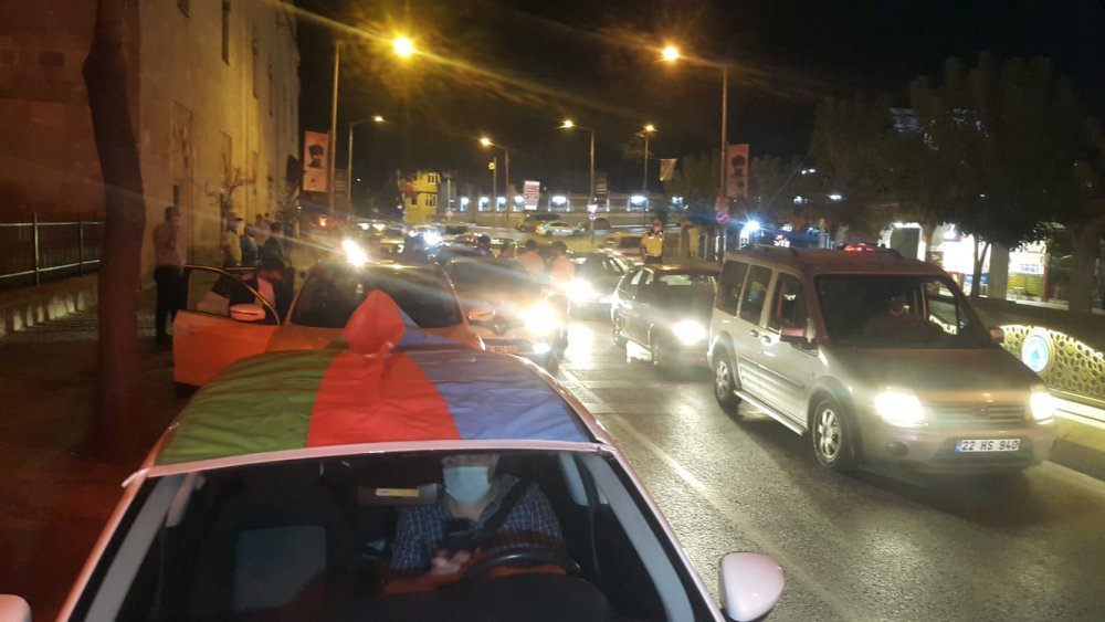 Edirne'de  Azerbaycan'a destek konvoyu