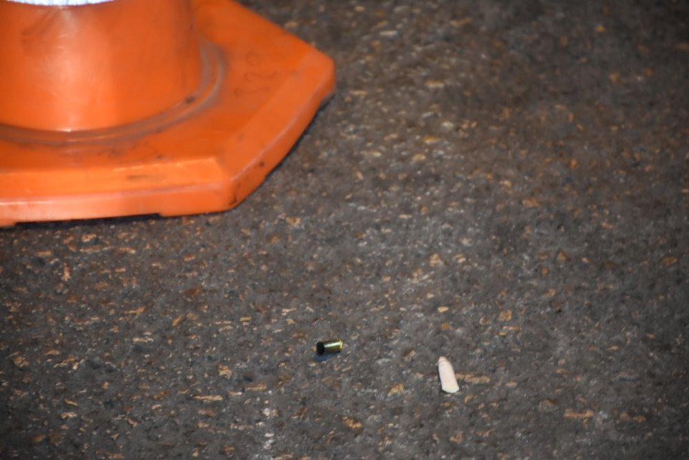 Arızalı telefon alışverişi silahlı kavgaya dönüştü: 3 yaralı