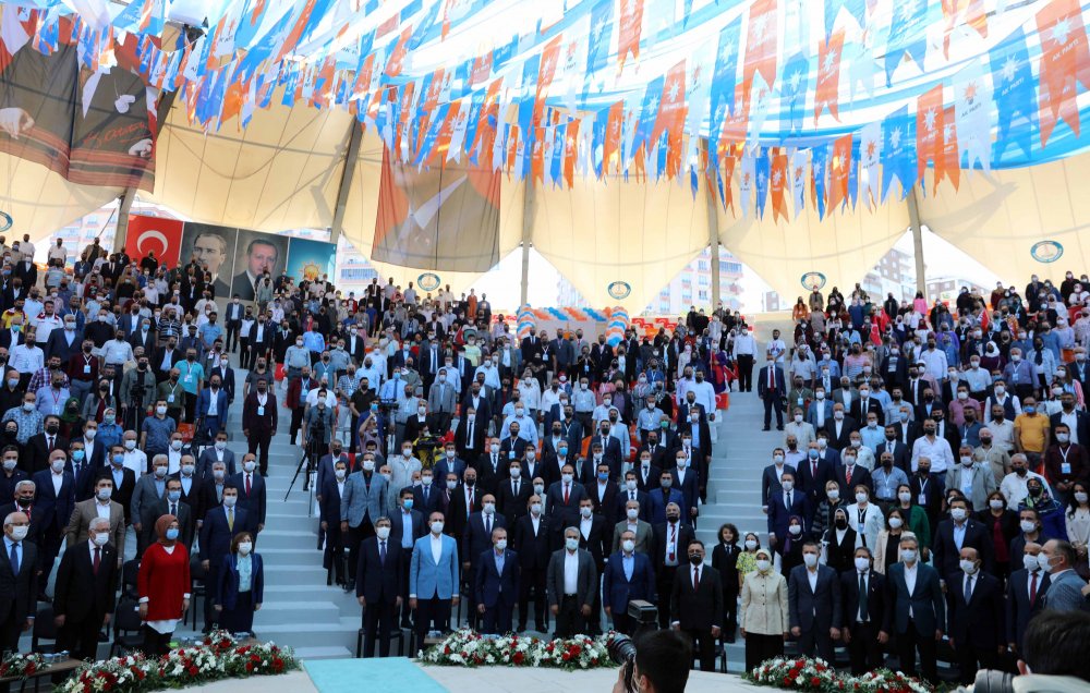 Bakan Gül: 'Kandil'de yere izmarit bile atılmıyor' denilen terör örgütü ormanlarımızı yakıyor