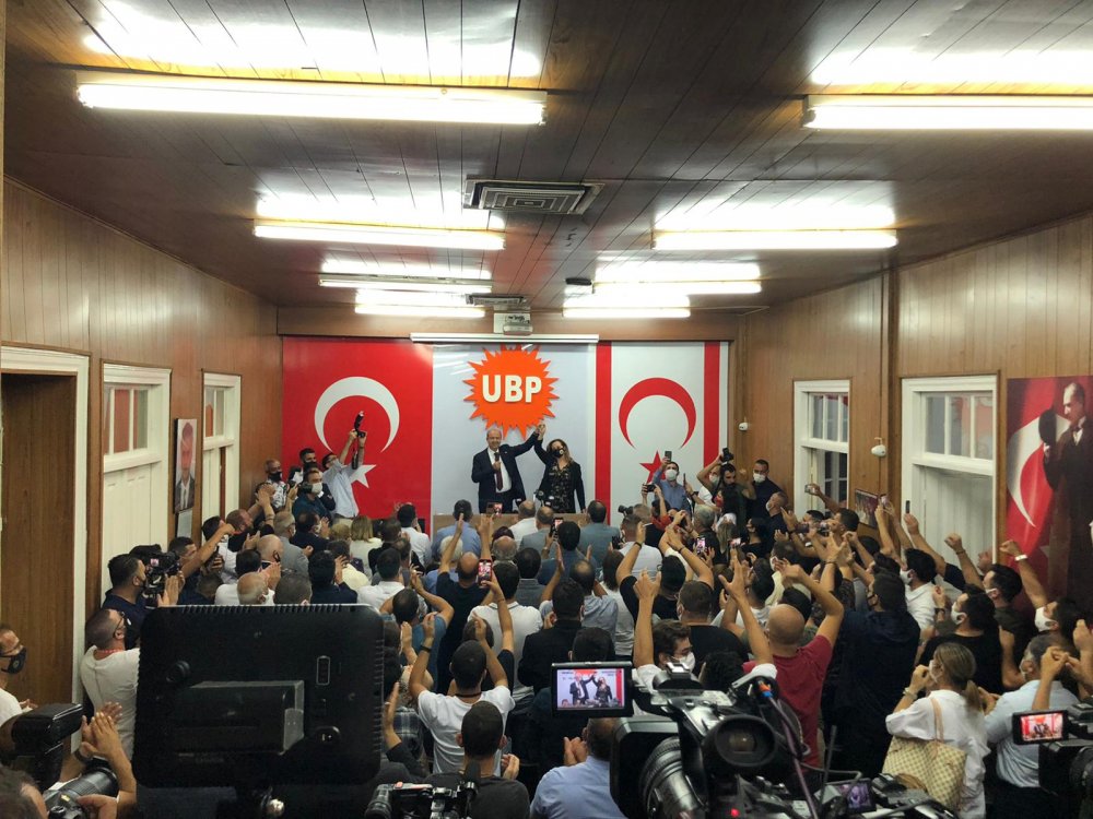 KKTC Başbakanı Tatar: Zafer bizimdir, halkımız bizi Saray’a taşıyacak