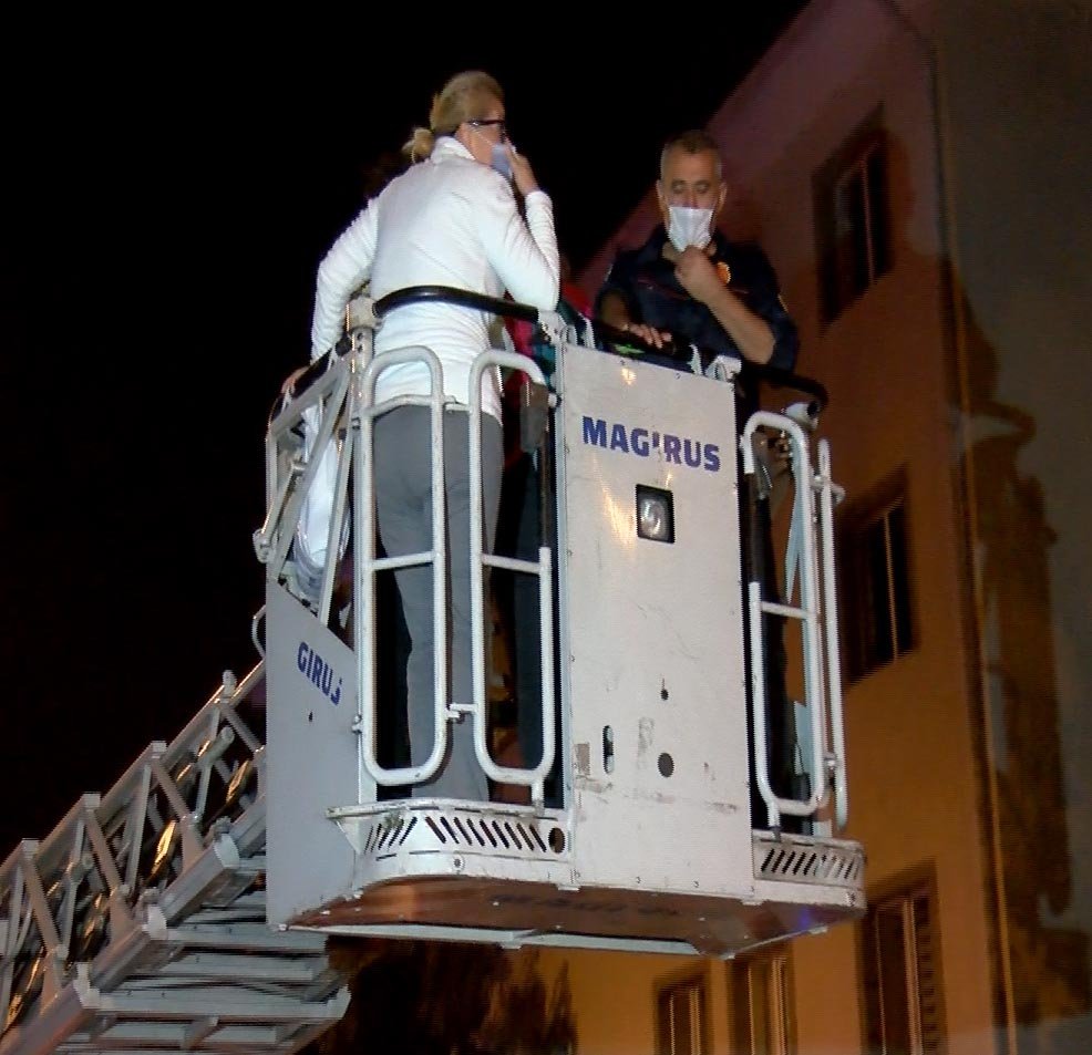 Ankara'da yalnız yaşayan adam evinde çıkan yangında öldü