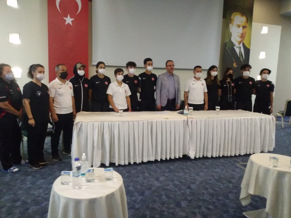 Bakan Kasapoğlu: Her alanda zirveye oynayan bir Türkiye var