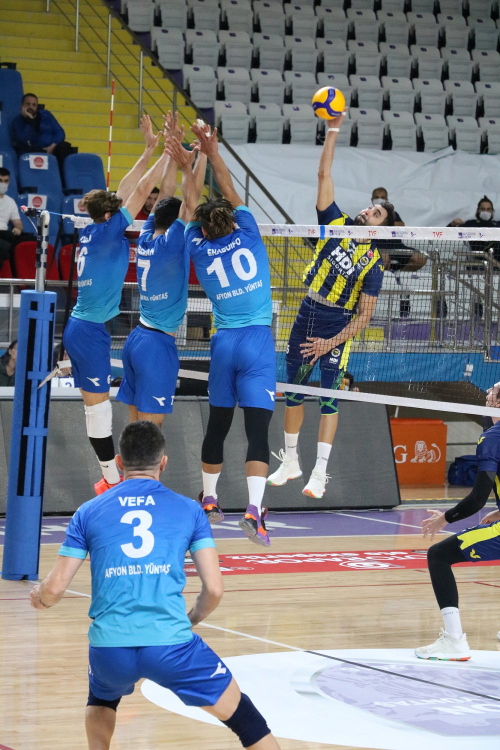 Afyon Belediye Yüntaş - Fenerbahçe HDI Sigorta: 1-3