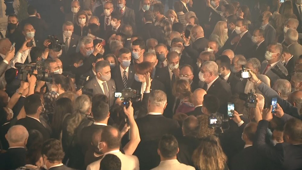 İYİ Parti'nin kuruluşunun 3'üncü yıl dönümü İzmir'de kutlandı