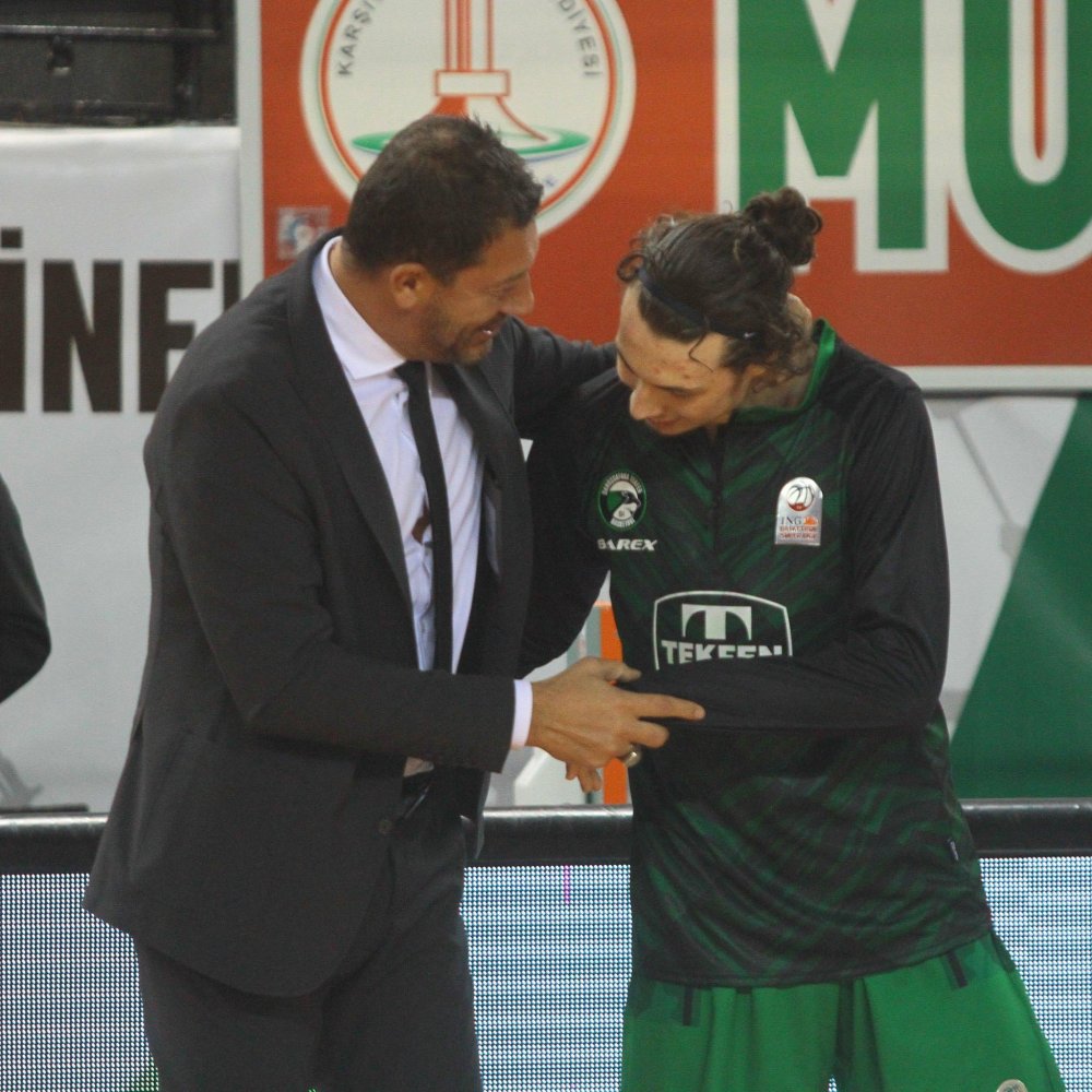 Pınar Karşıyaka'da 3'te 3 sevinci