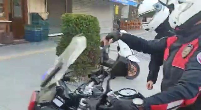 Yunus polisleri geç kalan genci sınava yetiştirdi