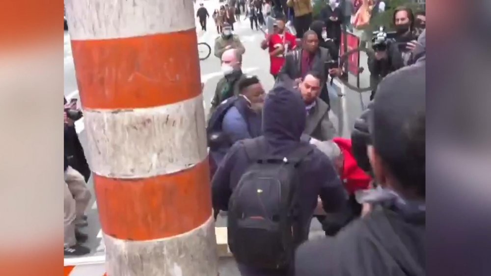 ABD’de Trump destekçileri ile karşıtları arasında kavga