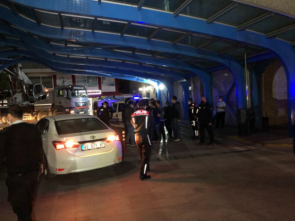 Gençlerin 'kız meselesi' tartışması kanlı bitti: 1 ölü