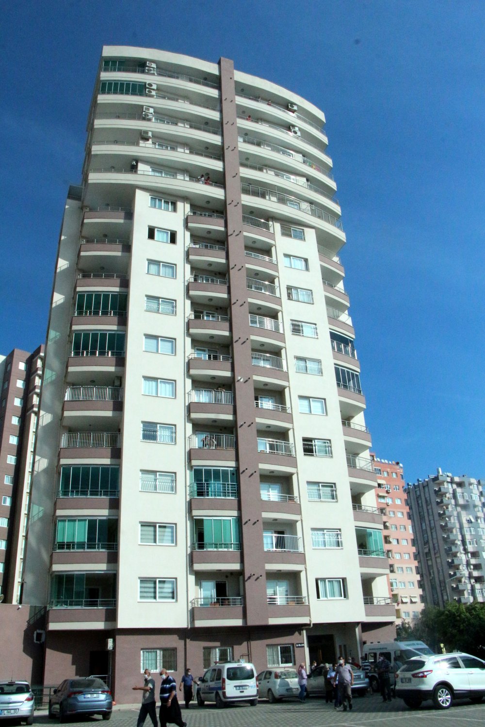 İşten eve geldi uyuyordu,17 yaşındaki Emre, kalp krizinden öldü