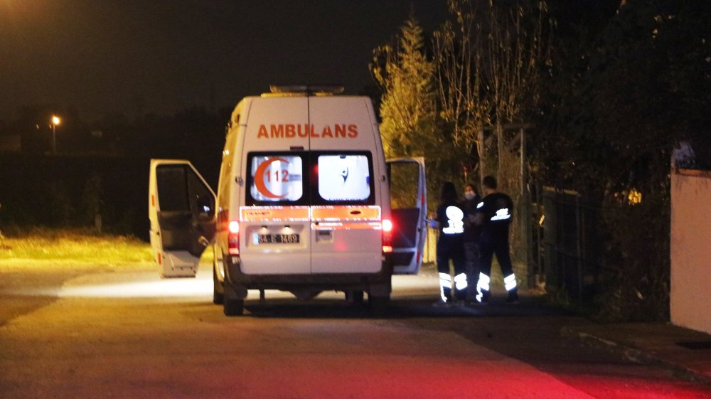 Korona belirtileri görülünce komşularına,