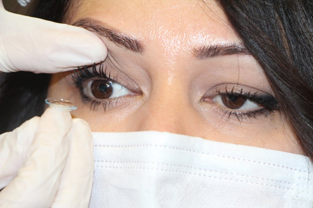 Lens kullananlar dikkat koronavirüs uyarısı