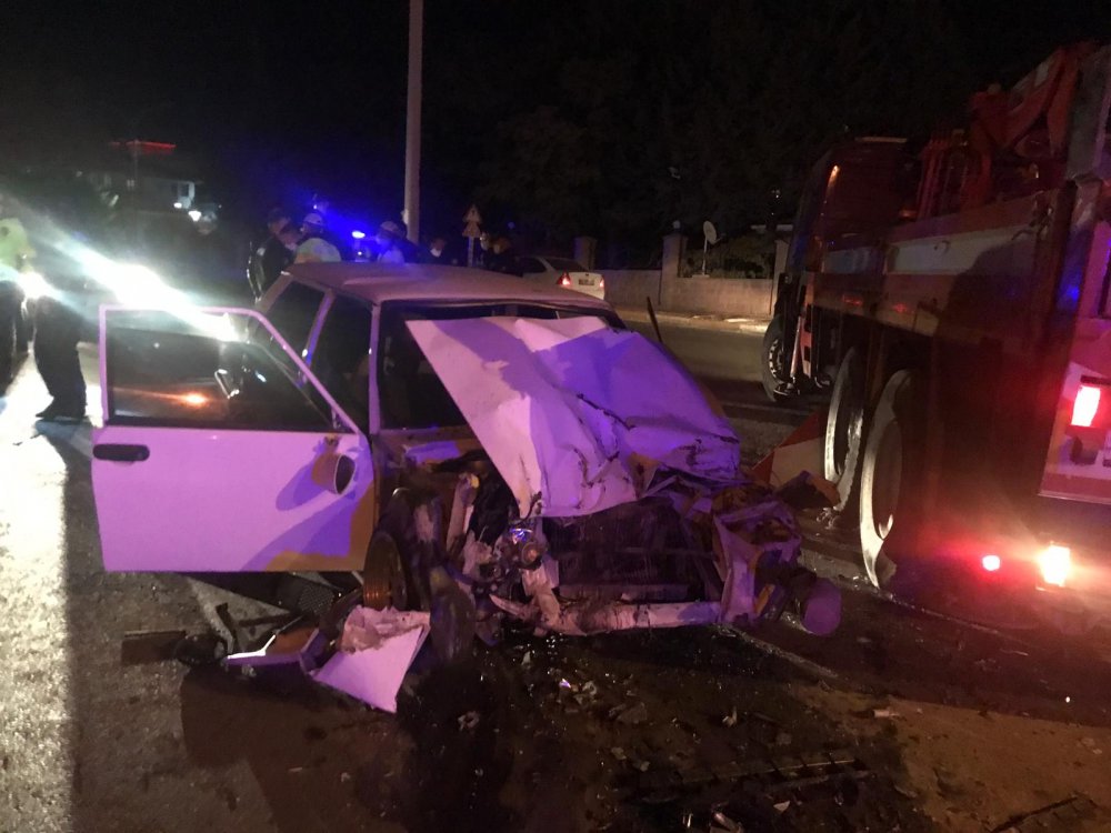 Polisin 'dur' ihtarına uymayan otomobilin sürücüsü kaza yaptı, öldü