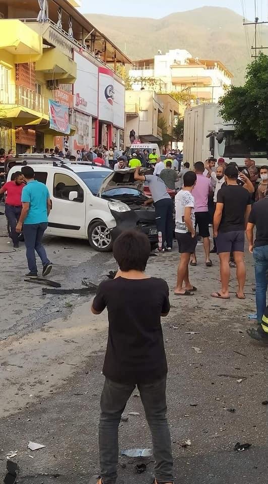 İskenderun'da bir orman yangını daha çıktı; alevler yerleşim yerlerine yaklaştı