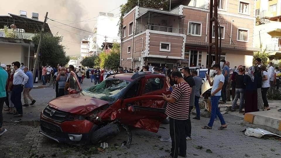 İskenderun'da bir orman yangını daha çıktı; alevler yerleşim yerlerine yaklaştı