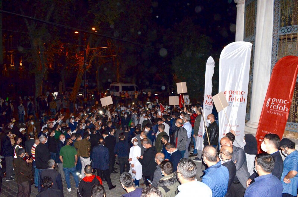 Sultan 2'inci Abdülhamid Türbesi önünde Macron'u protesto