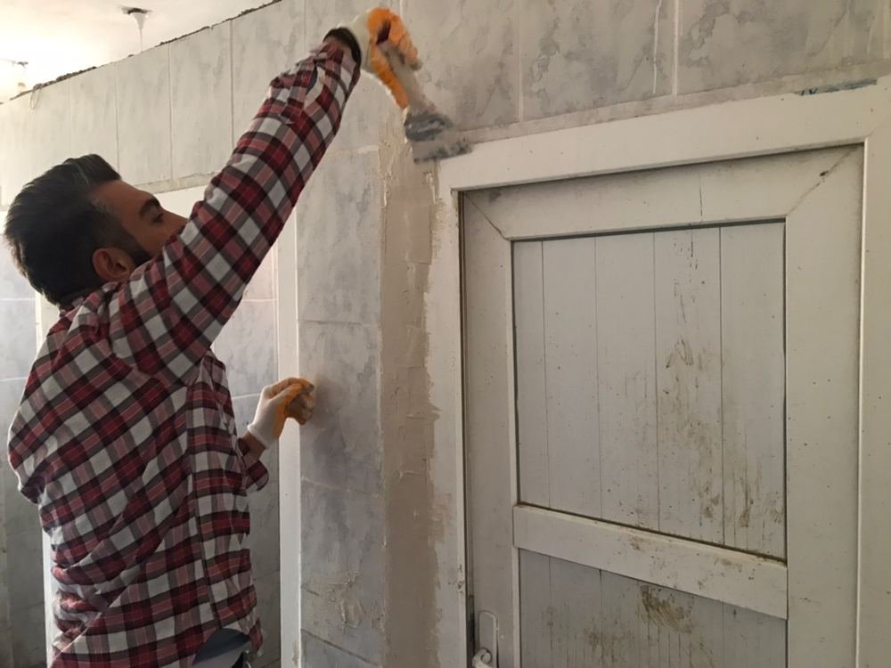Fedakar öğretmenler, okulu eğitime hazır hale getirdi