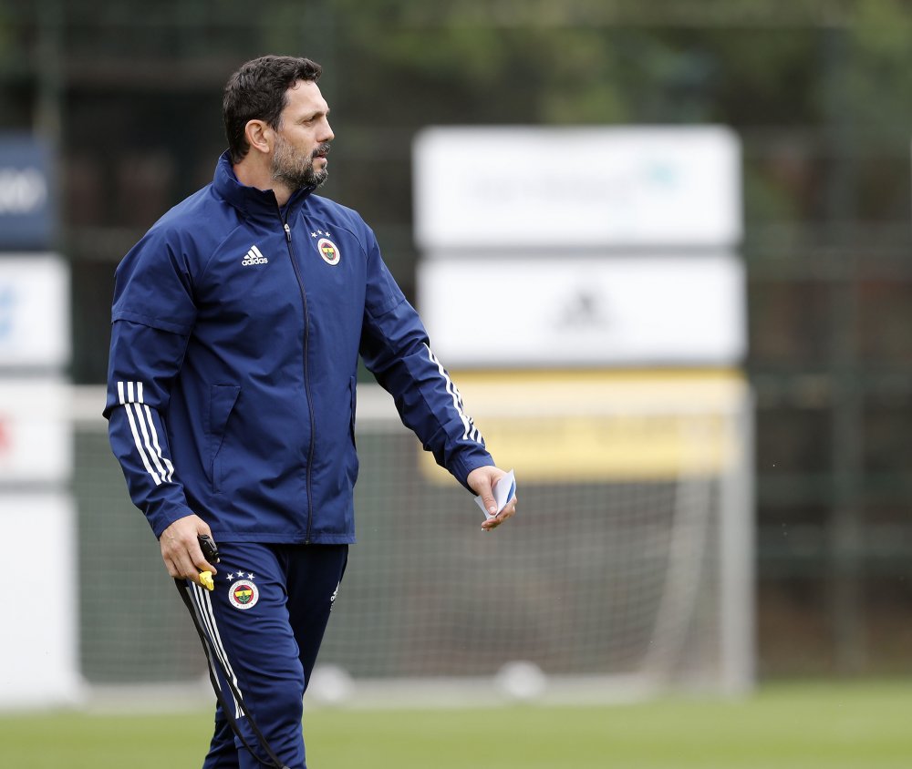 Fenerbahçe'de Tisserand antrenmanda yer almadı