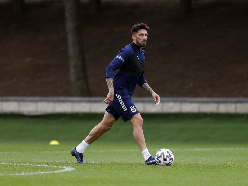 Fenerbahçe'de Tisserand antrenmanda yer almadı