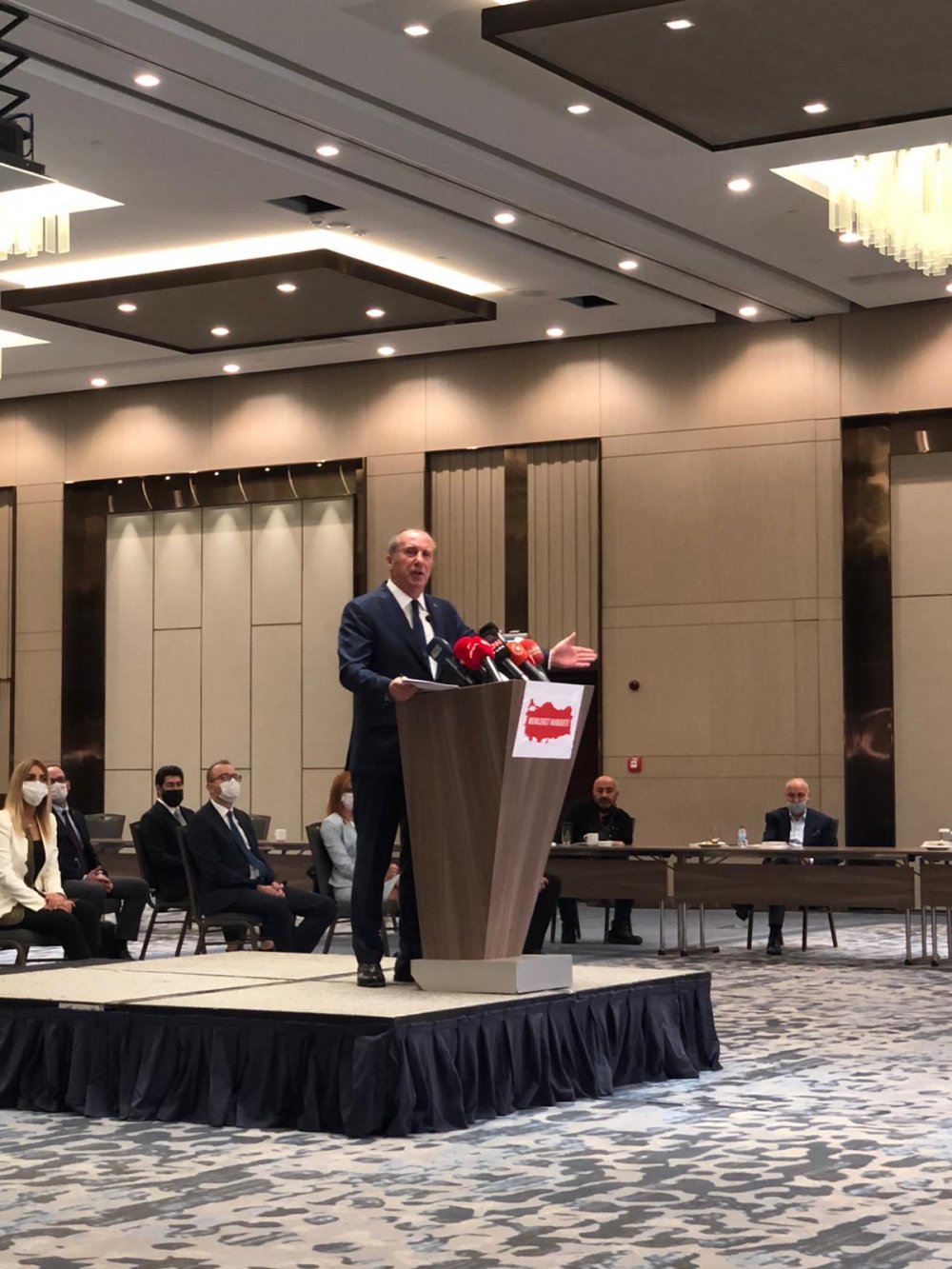 Muharrem İnce: İktidarı da muhalefeti de Türkiye'deki partiler ne yazık ki tek adam partisidir.