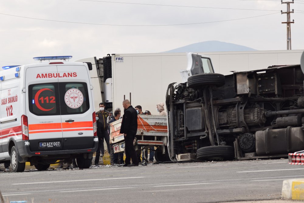 3 aracın karıştığı zincirleme kaza: 4 yaralı