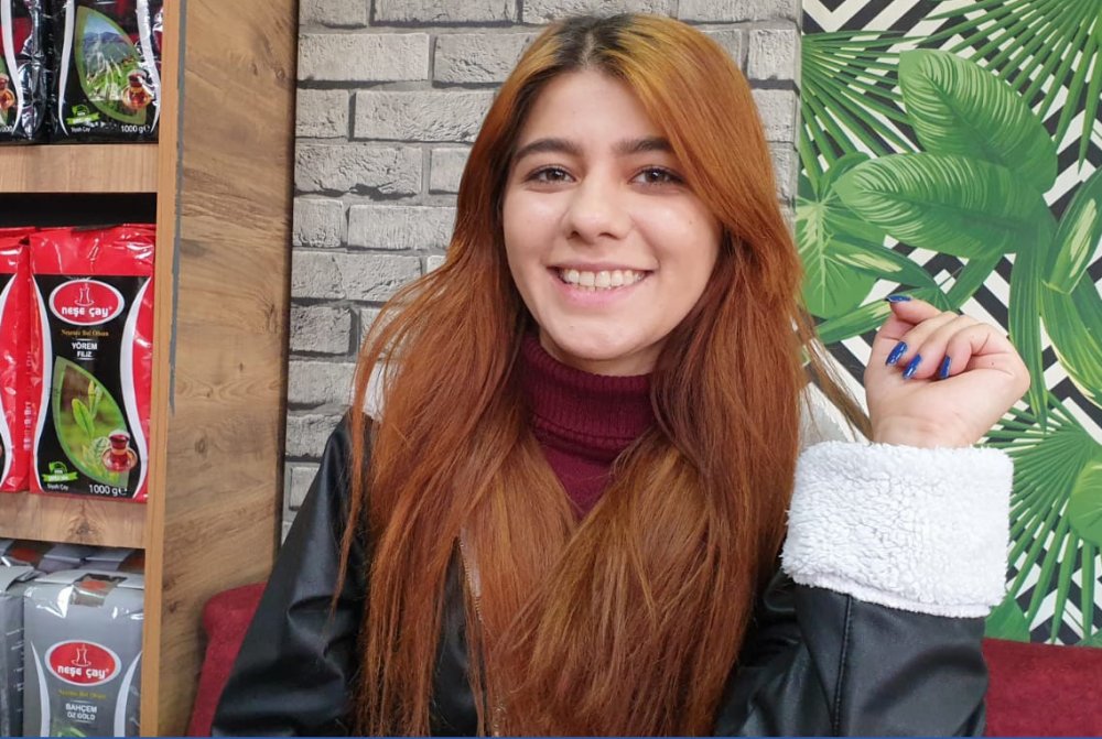 Çayevinin 1 günlük geliri, İzmir'deki depremzedelere gidecek