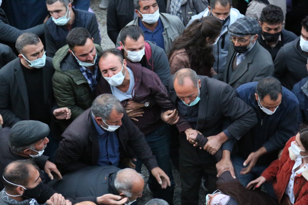 Depremde yaşamını yitiren TEOG birincisi Arda, Tunceli'de toprağa verildi