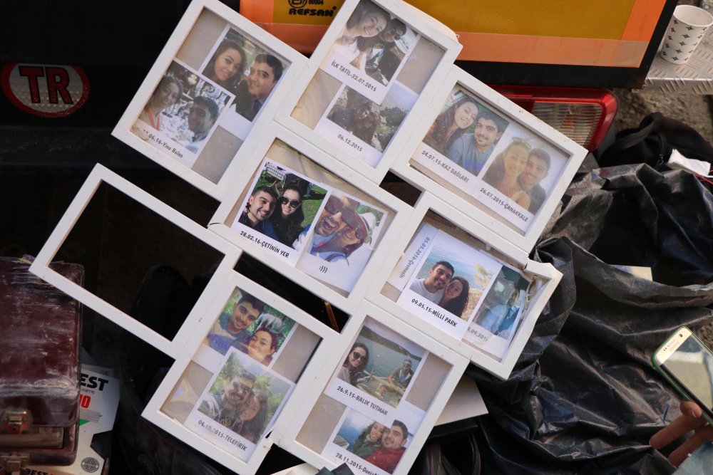 Depremde yıkılan Rıza Bey Apartmanı'nın enkazından çıkan fotoğraflar yürek burktu