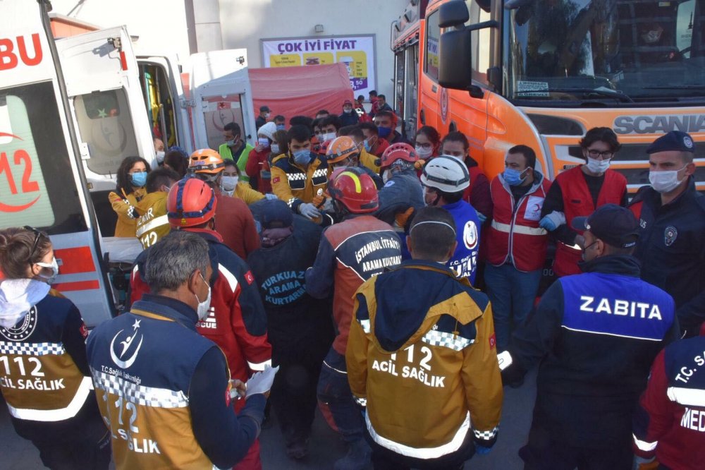 Doğanlar Apartmanı’nın enkazından 3 kişinin cansız bedeni çıkarıldı